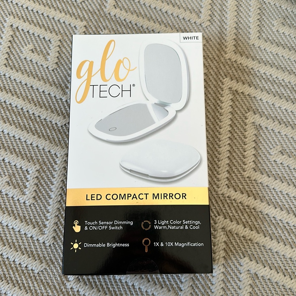 Glo Tech LED Compact Mirror *NWT